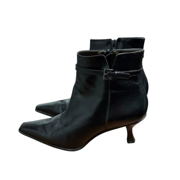 Antonio Melani Black Leather Pointed Toe Kitten Heel Ankle Boots Size 8.5 - Picture 2 of 6